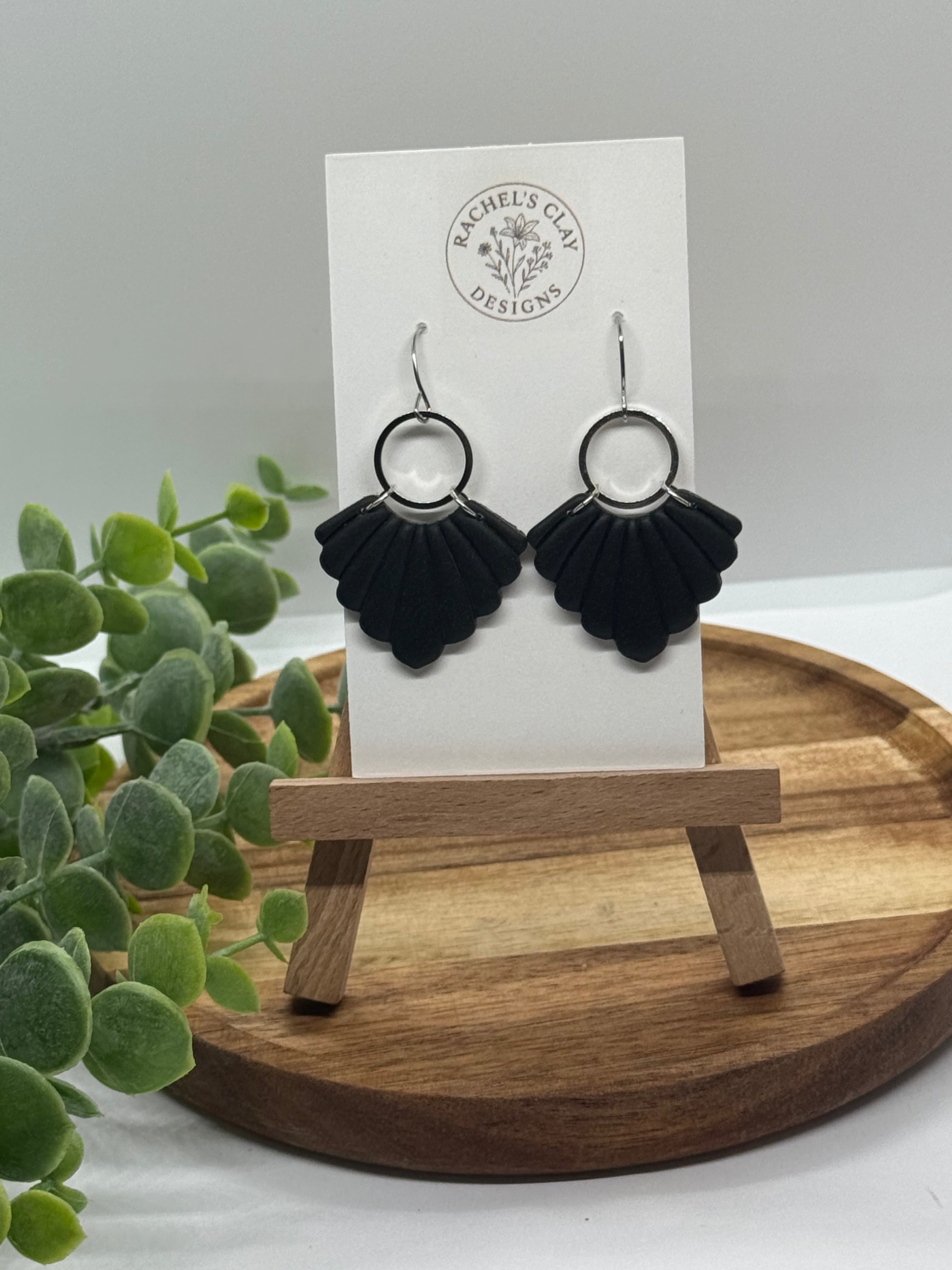 Lily Earrings - Black